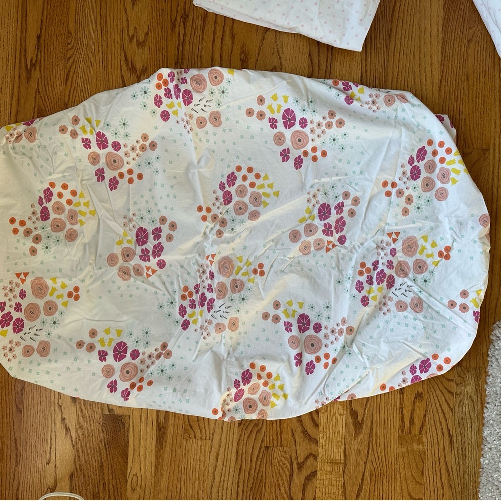 Pottery Barn Kids & The Land of Nod Crib Sheets - Picture 3 of 7